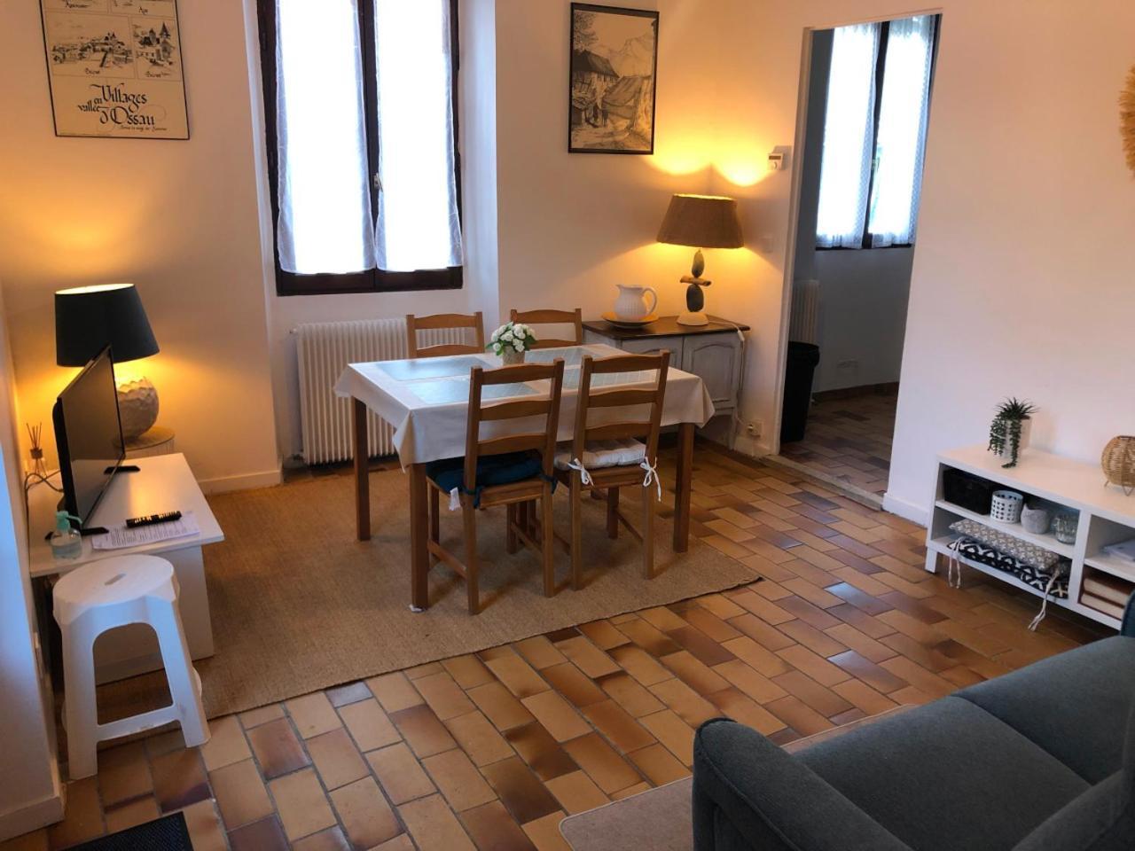Petite Maison Avec Terrasse Jurançon Exteriér fotografie